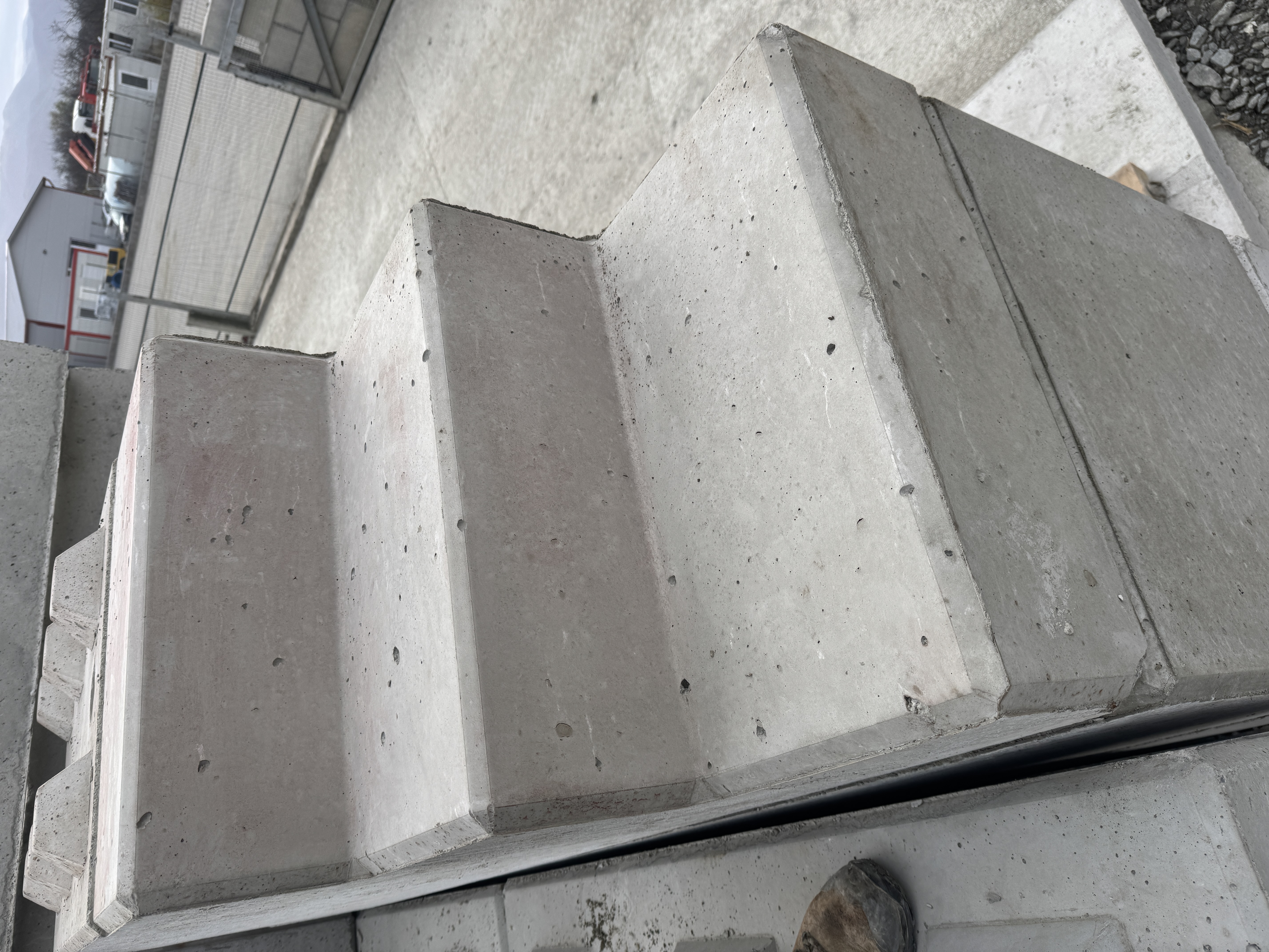 Blocuri din beton tip Lego (blocuri modulare)