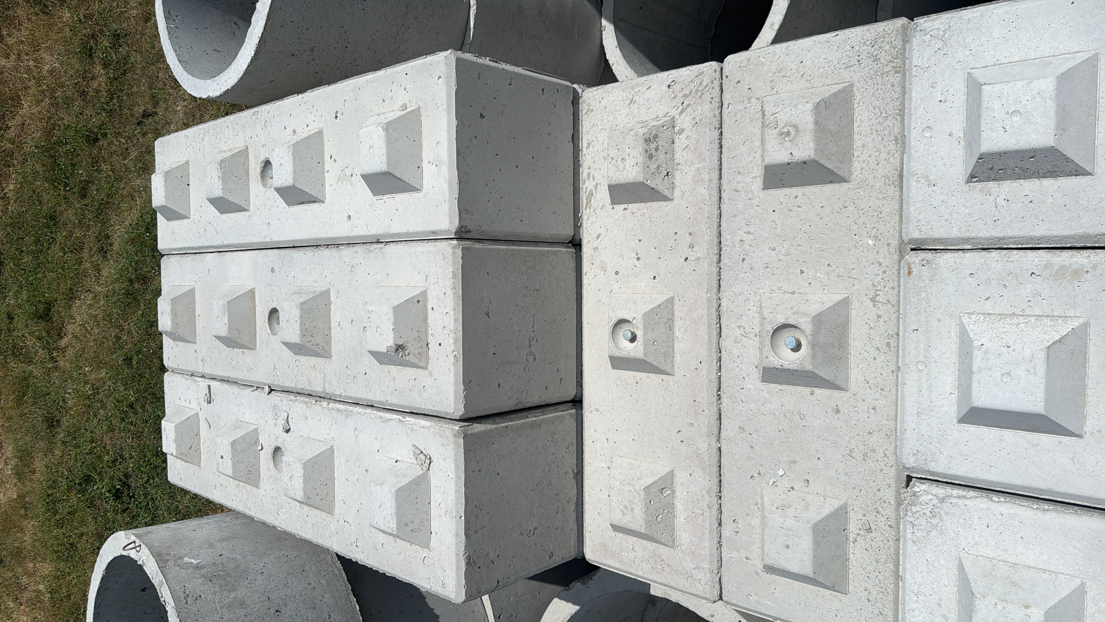 Blocuri din beton tip Lego (blocuri modulare)
