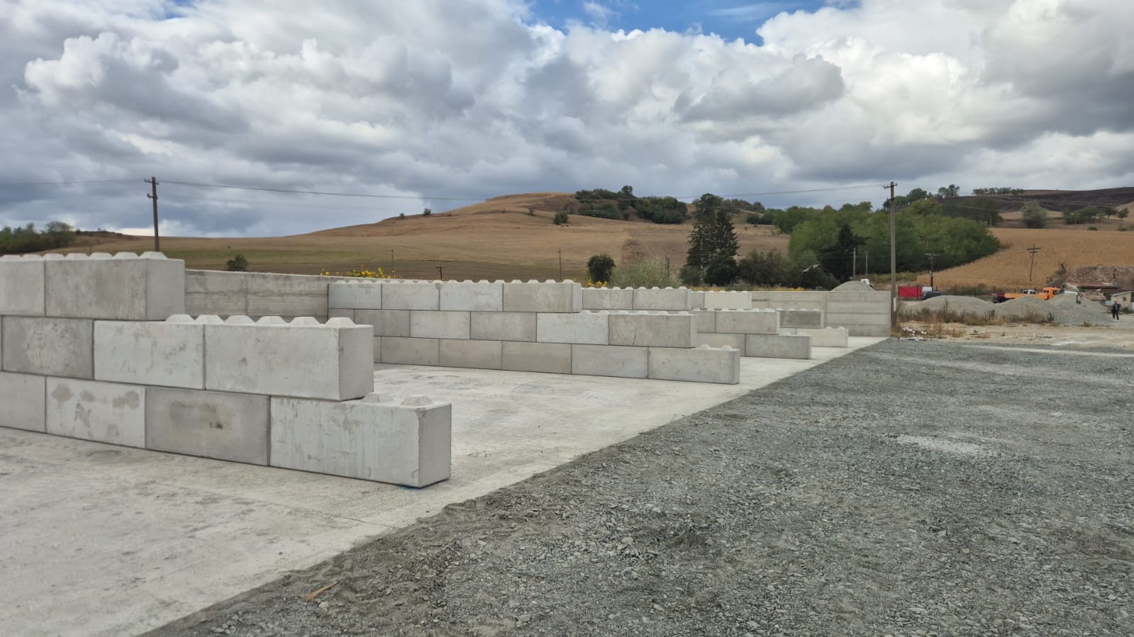 Blocuri din beton tip Lego (blocuri modulare)