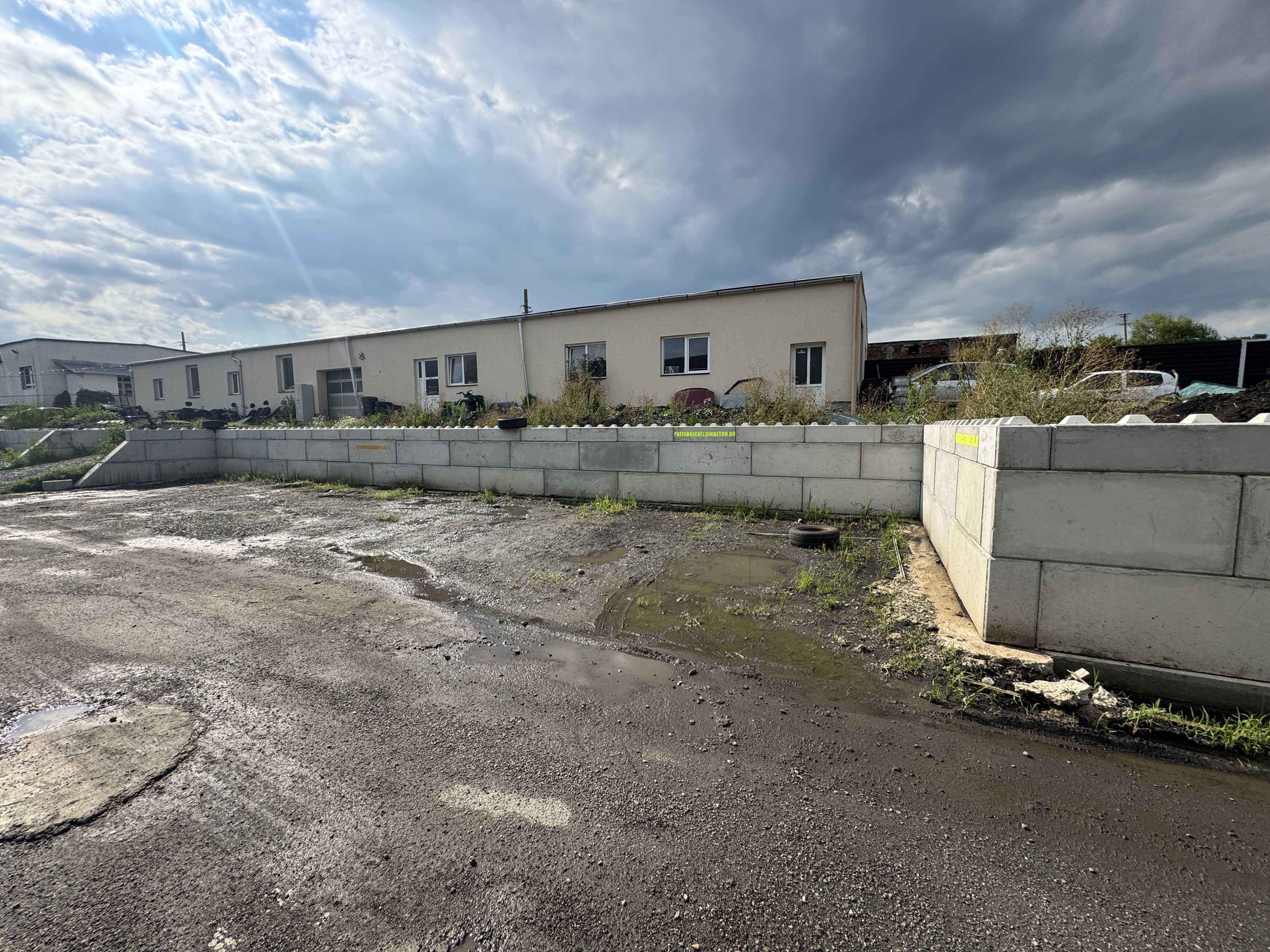 Blocuri din beton tip Lego (blocuri modulare)